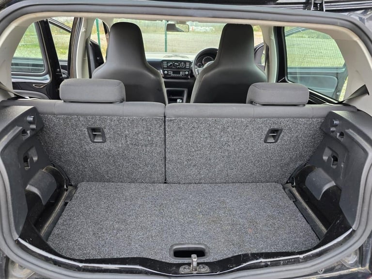 2013 Volkswagen up! 1.0 High up! ASG Euro 6 5dr Hatchback Petrol Automatic