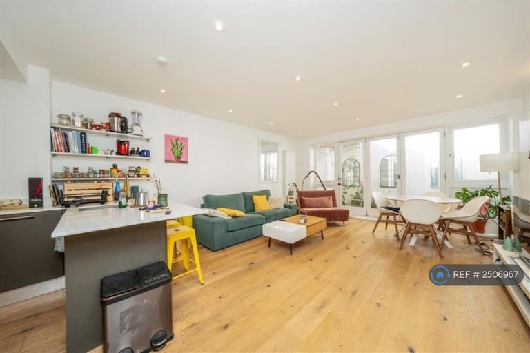 2 bedroom flat in Murray Street, London, NW1 (2 bed) (#2506967)