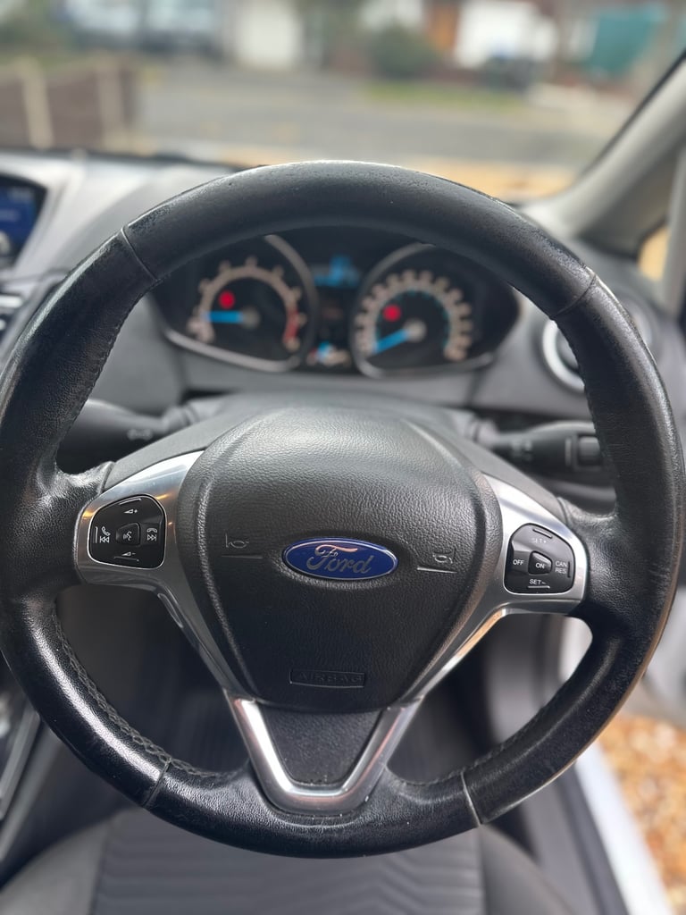 Ford, FIESTA, Hatchback, 2014, Manual, 998 (cc), 3 doors