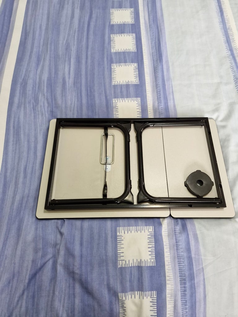 Sale pending   (Fold up bed table) 