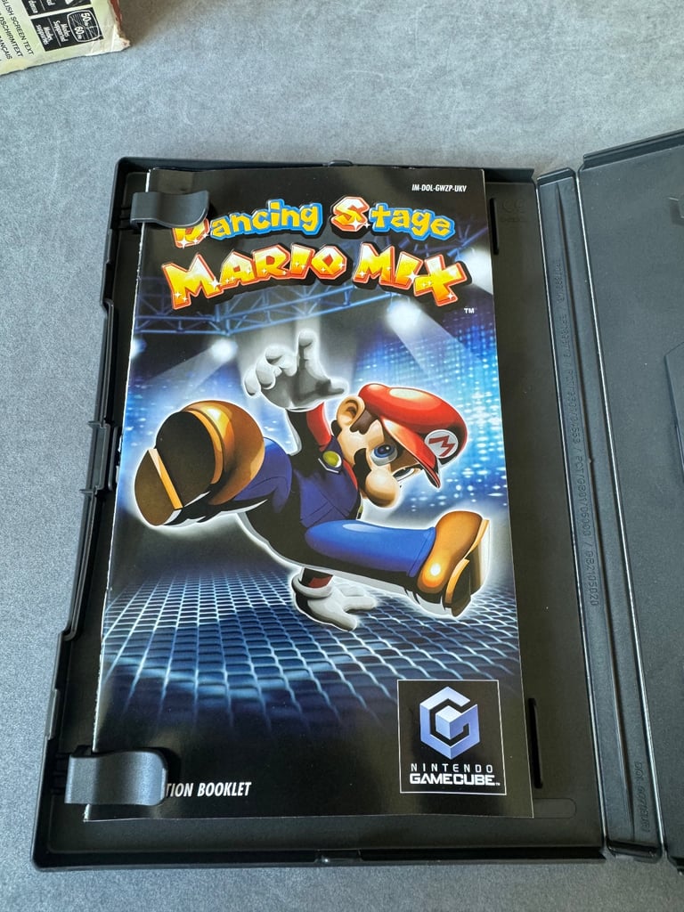 Dancing stage Mario mix pak Nintendo GameCube 