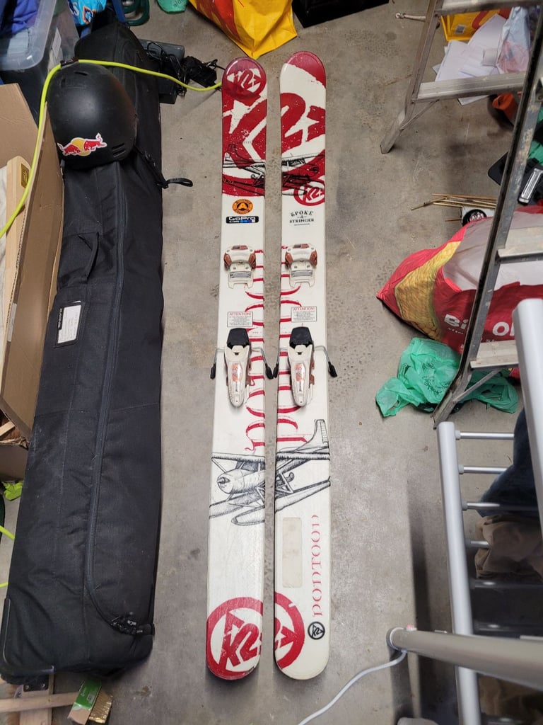 image for Skis