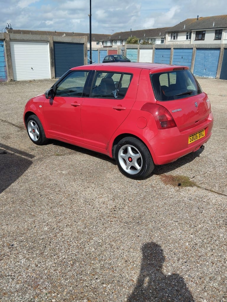 Suzuki, SWIFT, Hatchback, 2006, Manual, 1328 (cc), 5 doors