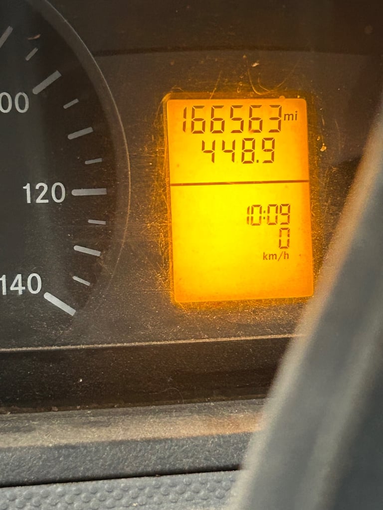 Mercedes vito breaking