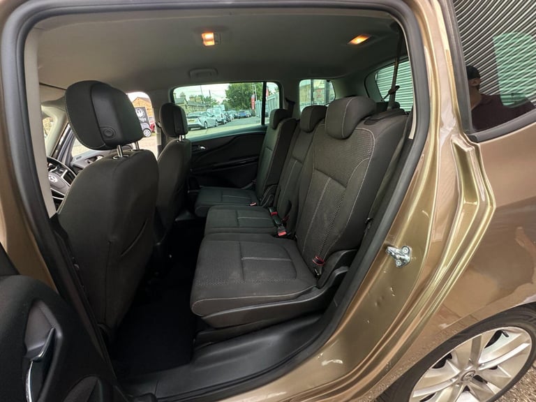 VAUXHALL ZAFIRA TOURER 2.0 CDTi SRi 2013