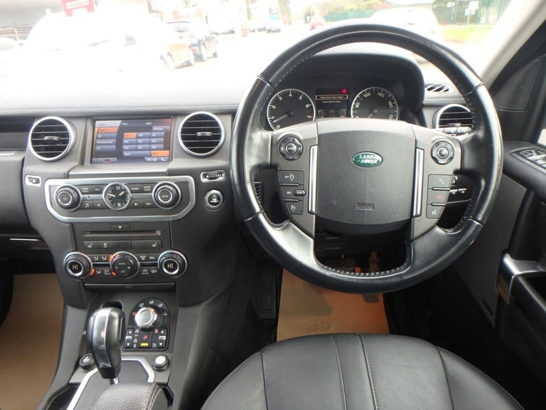 2011 Land Rover Discovery 4  5.0 V8 Petrol Automatic ... 7 Seater 4x4 Petrol Automatic