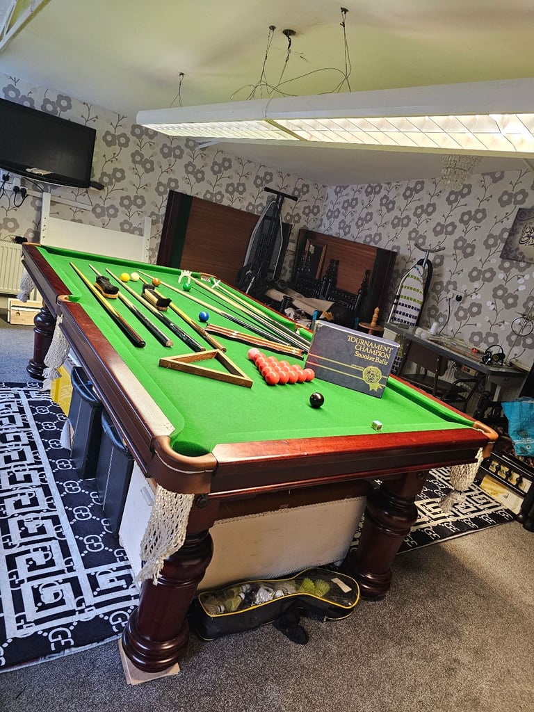 9ft snooker dining table