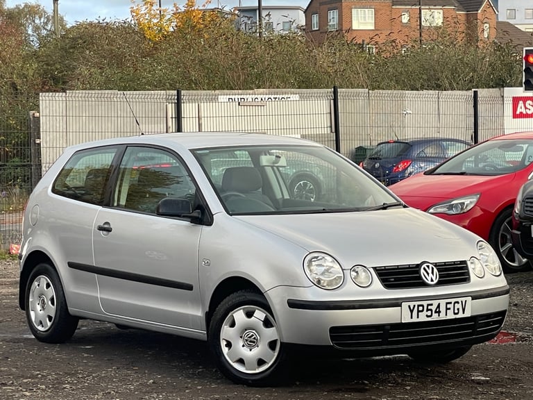 * VOLKSWAGEN POLO 1.2L + WARRANTED LOW 67K MILES + IDEAL 1ST CAR + LONG MOT * 