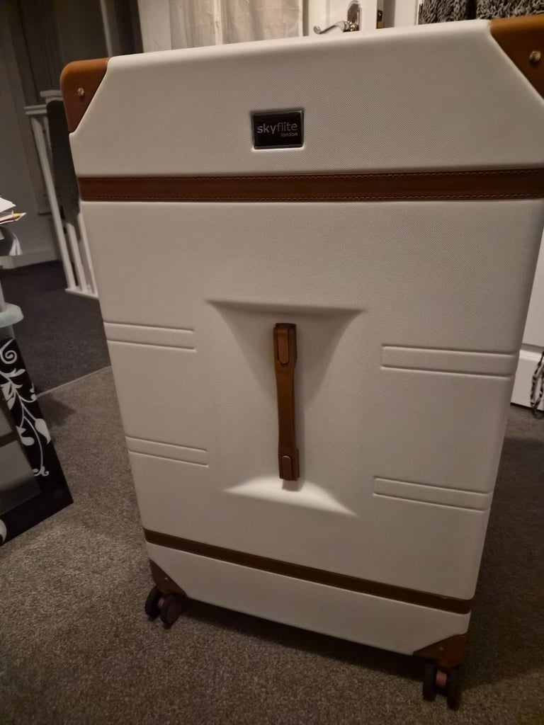 image for CREAM LARGE SUITCASE