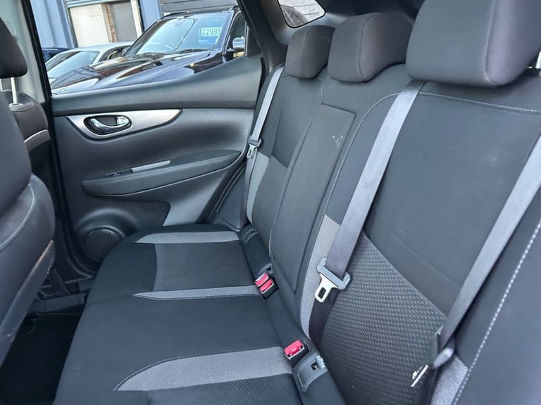2019 Nissan Qashqai 1.3 DiG-T N-Connecta 5dr HATCHBACK PETROL Manual