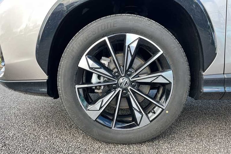 2024 MG MG HS 1.5 T-GDI Trophy 5dr ESTATE PETROL Manual