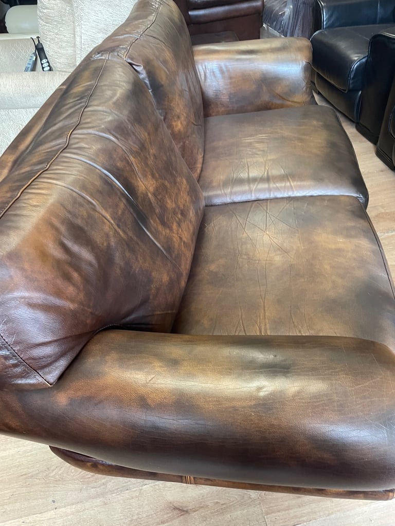 image for Quality second hand 2/2 leather settees