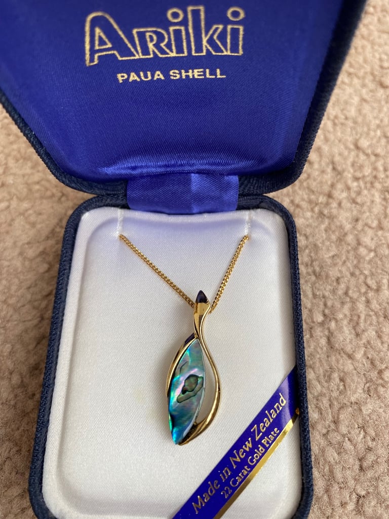 image for Necklaces Paua Shell from New Zealand