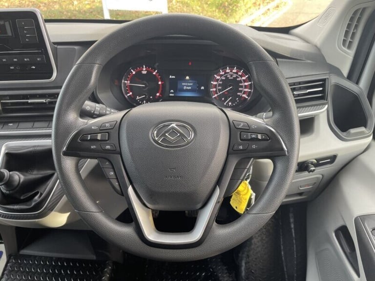 2024 Maxus Deliver 9 D20 Low Loader Diesel Manual