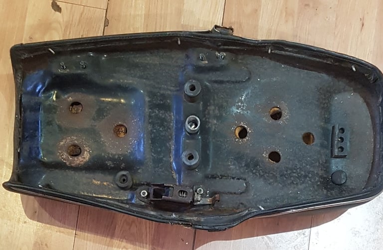HONDA CB350 K MOTORCYCLE SEAT 1970's