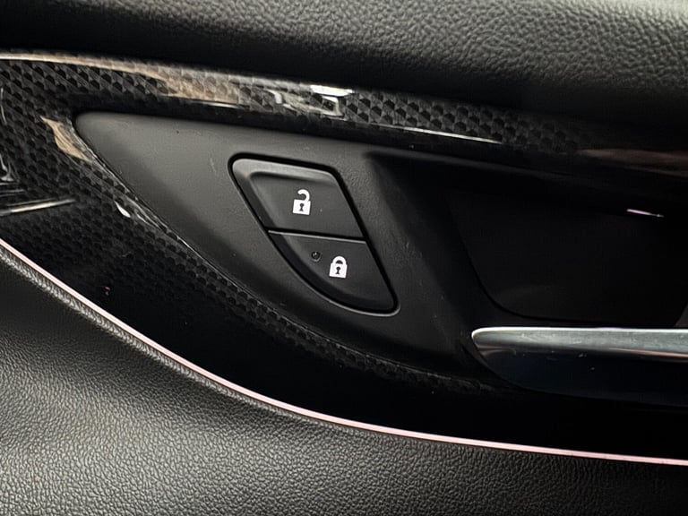 2017 Vauxhall Insignia 2.0 Turbo D SRi Vx-line Nav 5dr HATCHBACK DIESEL Manual