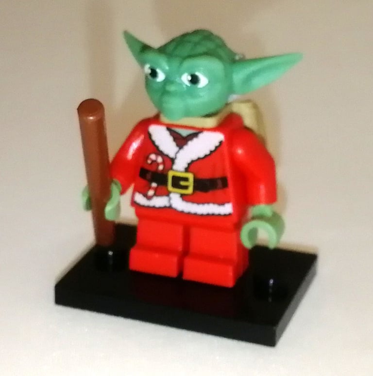 Lego Star Wars Santa Yoda Minifigure sw0358 From Star Wars Advent Calendar 2011