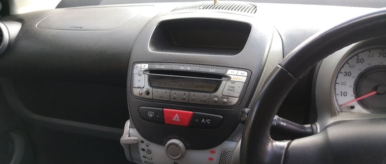 Toyota, AYGO, Hatchback, 2012, Manual, 998 (cc), 5 doors