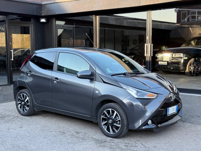 image for LEFT HAND DRIVE  2021 Toyota Aygo 1.0 VVT-i X-CLUSIV ITALIAN REG 13K MILES LHD