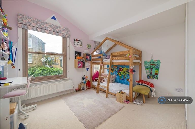 4 bedroom house in Bennerley Road, London, SW11 (4 bed) (#2664526)