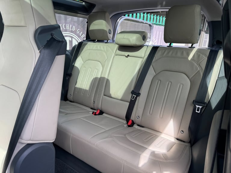 2021 Land Rover Defender 2.0 P300 HSE 90 3dr Auto [6 Seat] Estate Petrol Automatic