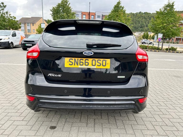 IMMACULATE 2016 FORD FOCUS ZETEC SPORT with only 66K miles 1.0L PETROL Engine 