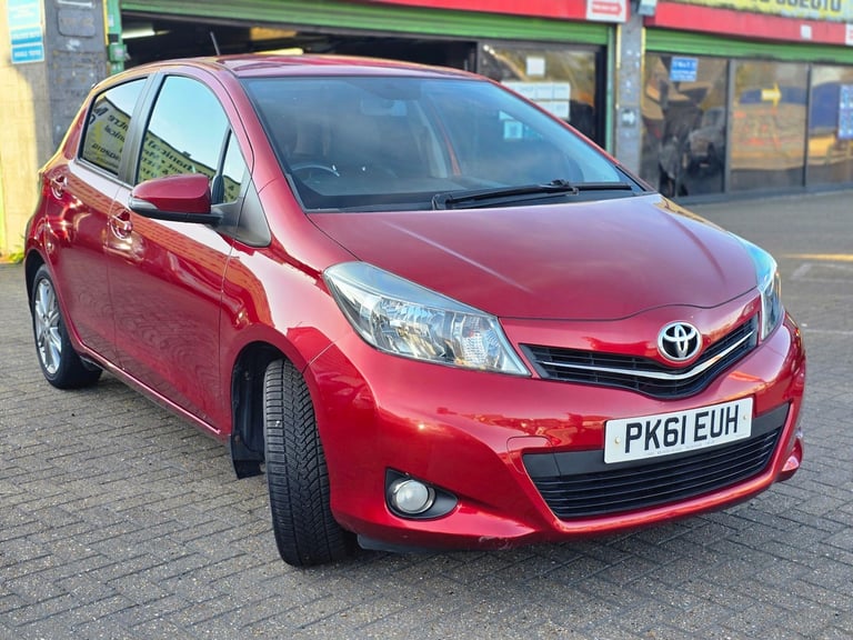 image for 2011 Toyota Yaris 1.33 Dual VVT-i SR Euro 5 5dr HATCHBACK Petrol Manual