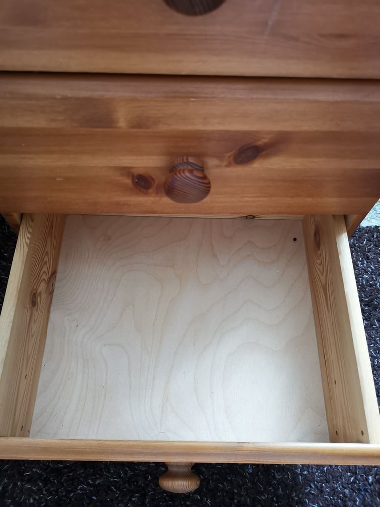 Bedside table