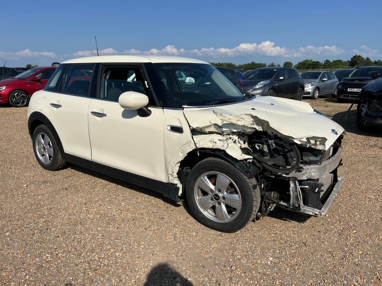 2020 MINI COOPER CLASSIC WHITE EURO 6 SALVAGE DAMAGED REPAIR PETROL CAT S ULEZ