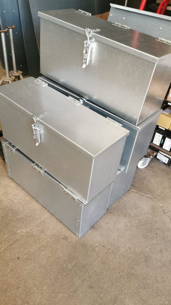 Aluminium Checker Plate toolboxes suit lorries trucks Trailers tractor recovery straps & parts
