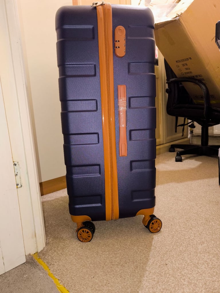 Luggage suitcase - travel friendly suitcases (Clearance SALE) 