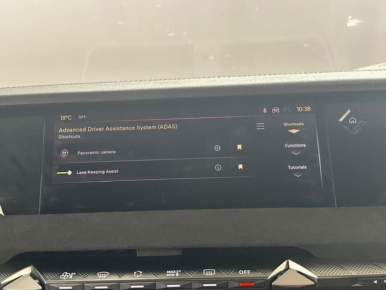 2023 DS Automobiles DS 4 1.6 E-TENSE 12.4kWh Performance Line + EAT8 Euro 6 (s/s) 5dr HATCHBACK P...