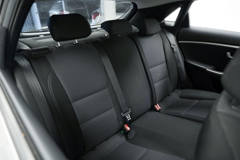 2015 Hyundai i30 1.4 Active Euro 5 5dr HATCHBACK Petrol Manual