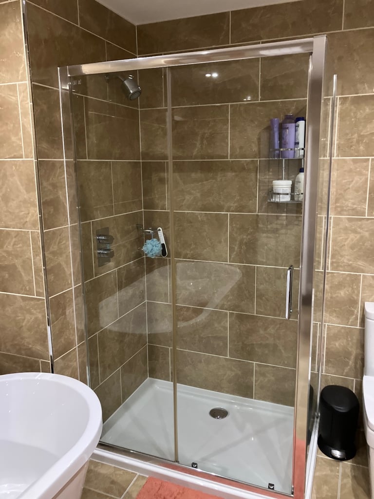 image for Shower enclosure 