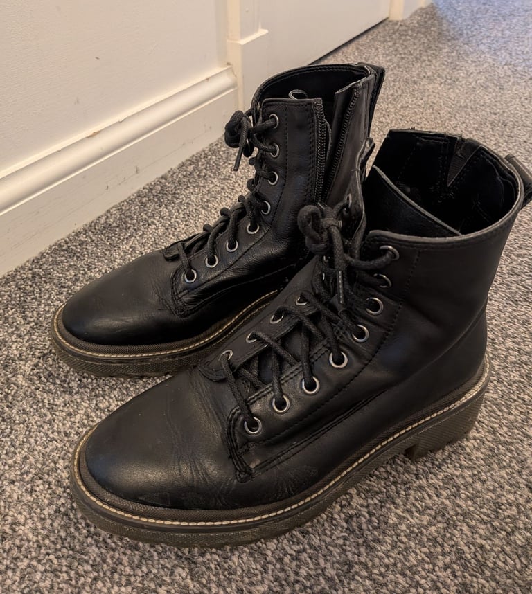 Black leather boots 