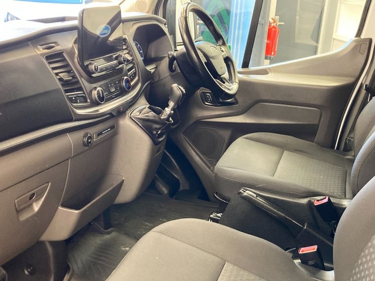 2019 Ford Transit 2.0 460 EcoBlue Leader Minibus Double Cab 5dr Diesel Manual RWD L4 High Roo MIN...