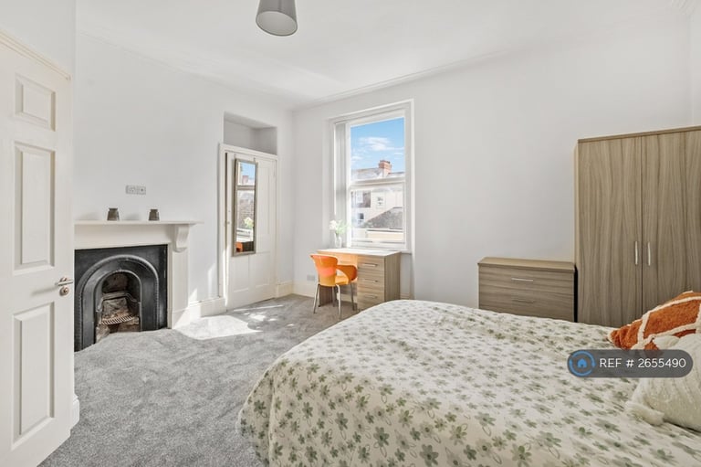 13 bedroom house in Queen Anne Terrace, Plymouth, PL4 (13 bed) (#2655490)