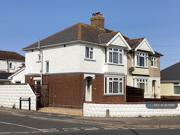 3 bedroom house in Portland Road, Weymouth, DT4 (3 bed) (#2672951)