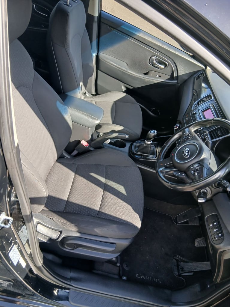 Kia, CARENS, MPV, 2016, Manual, 1685 (cc), 5 doors
