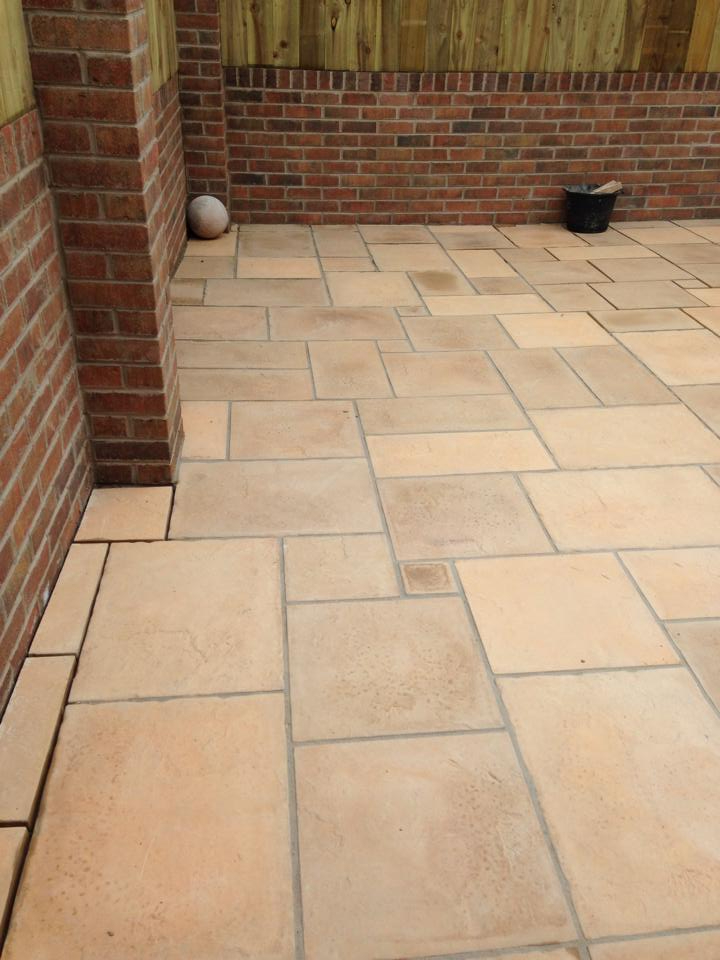 LOOK Delivery in Northern Ireland included. 30m2 of Brindle paving