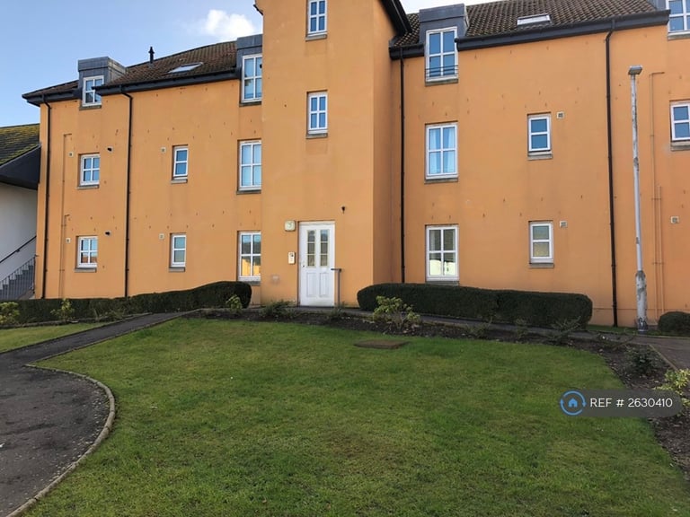 3 bedroom flat in Bobby Jones Place, St. Andrews, KY16 (3 bed) (#2630410)
