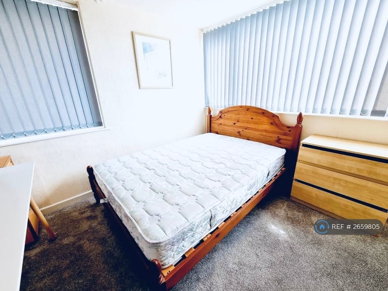 6 bedroom house in St. Helens Road, Leamington Spa, CV31 (6 bed) (#2659805)