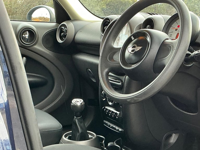 2012 MINI Countryman 1.6 Cooper Euro 5 (s/s) 5dr HATCHBACK Petrol Manual