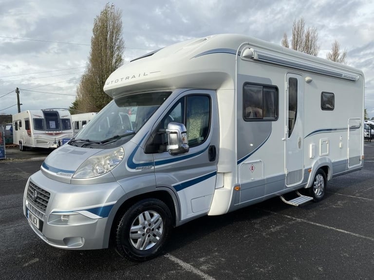 2011 AUTO-TRAIL FRONTIER MOHAWK LUXURY MOTORHOME