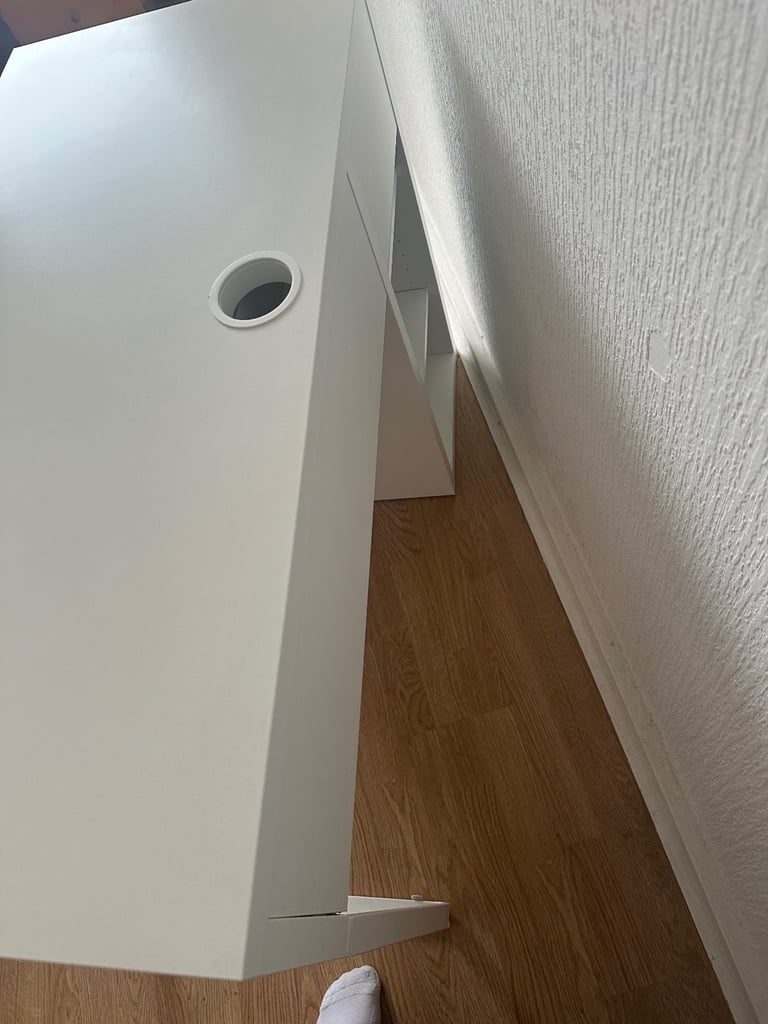 IKEA Micke Desk