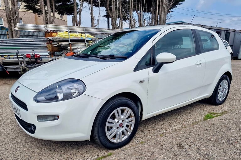2014 Fiat Punto 1.2 Easy 3dr HATCHBACK Petrol Manual