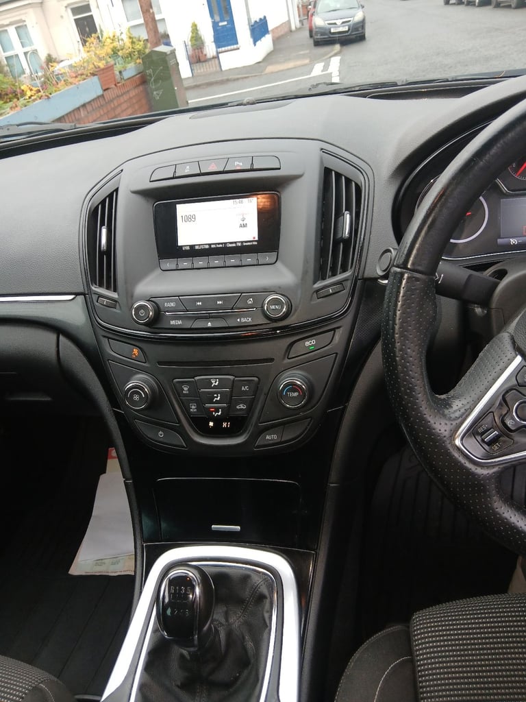 Vauxhall, INSIGNIA, Estate, 2016, Manual, 1598 (cc), 5 doors