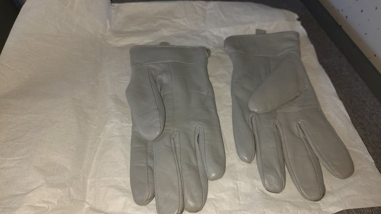 image for Brand new ladies jacket and leather gloves 