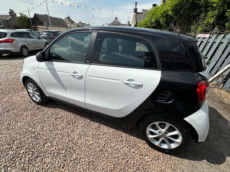 FINANCE AVAILABLE - VERY LOW MILEAGE SMART FORFOUR