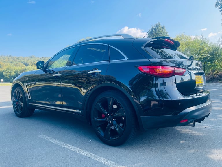 Infiniti FX30d S 2012, Semi-Auto 3.0L diesel, full service history, 5 doors